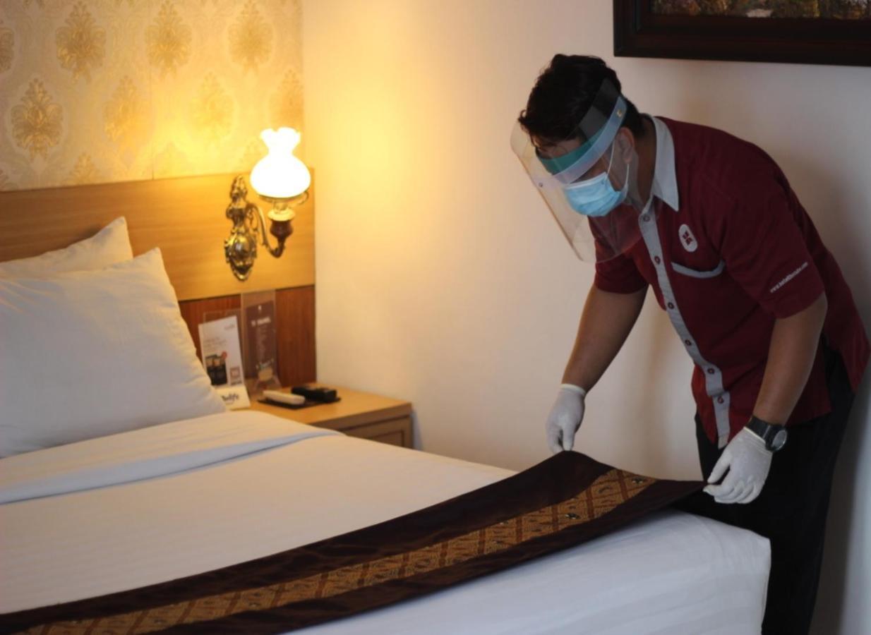 The Cube Hotel Malioboro, Azana Hotels Collection Jogjakarta Buitenkant foto
