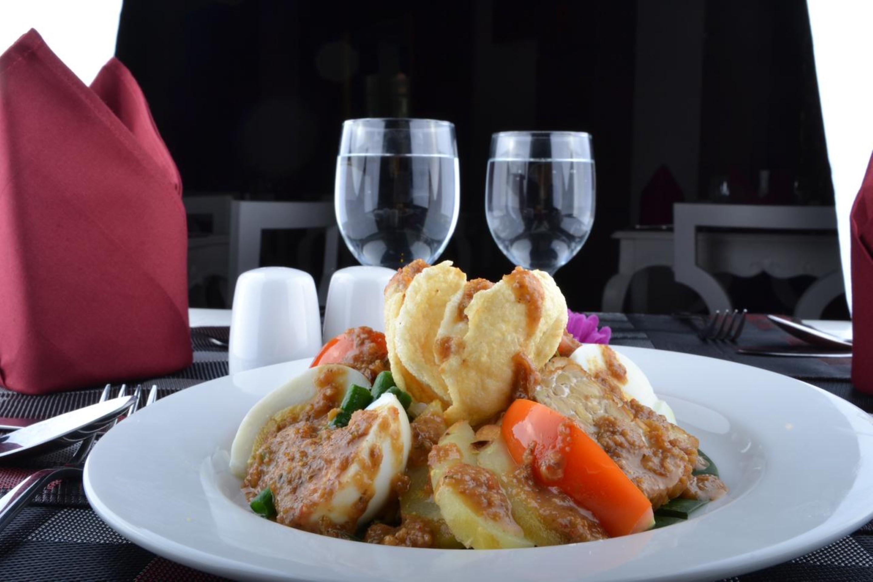 The Cube Hotel Malioboro, Azana Hotels Collection Jogjakarta Buitenkant foto