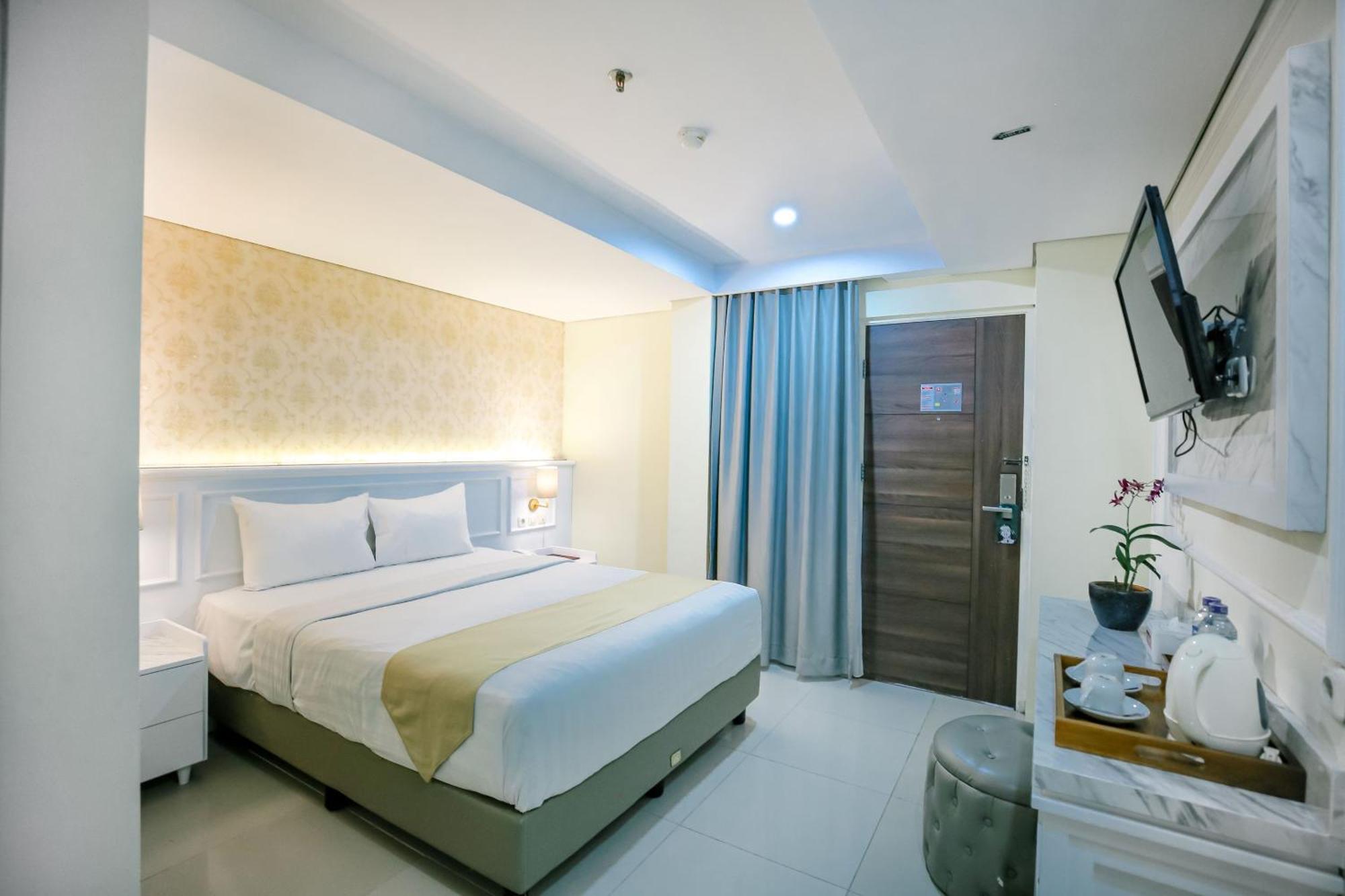 The Cube Hotel Malioboro, Azana Hotels Collection Jogjakarta Buitenkant foto