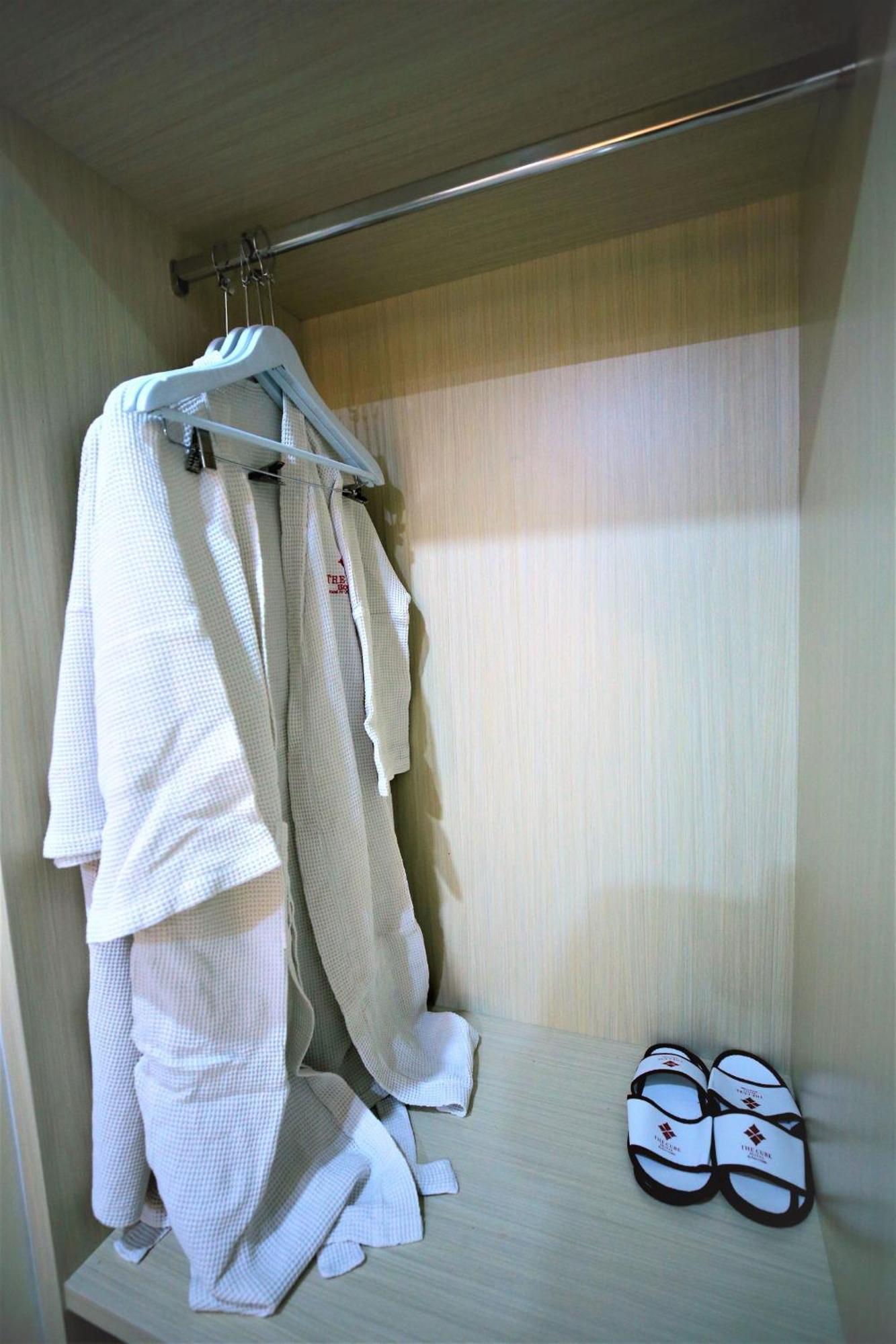 The Cube Hotel Malioboro, Azana Hotels Collection Jogjakarta Buitenkant foto