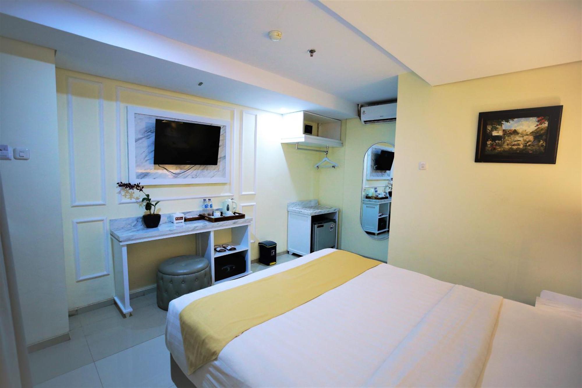 The Cube Hotel Malioboro, Azana Hotels Collection Jogjakarta Buitenkant foto