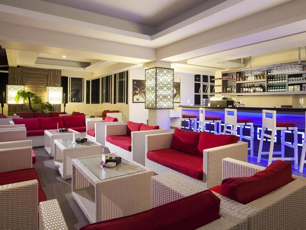 The Cube Hotel Malioboro, Azana Hotels Collection Jogjakarta Buitenkant foto