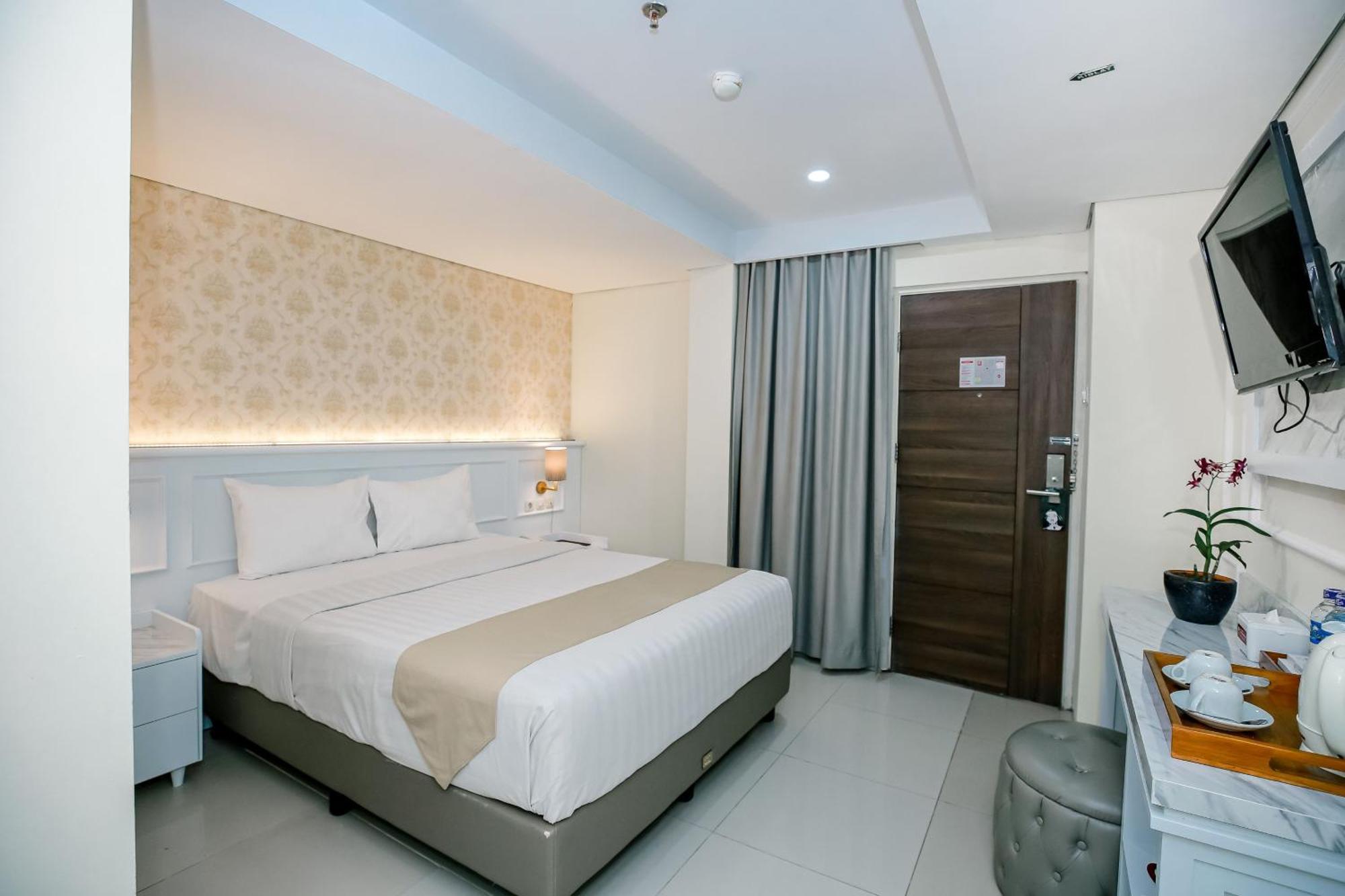 The Cube Hotel Malioboro, Azana Hotels Collection Jogjakarta Buitenkant foto