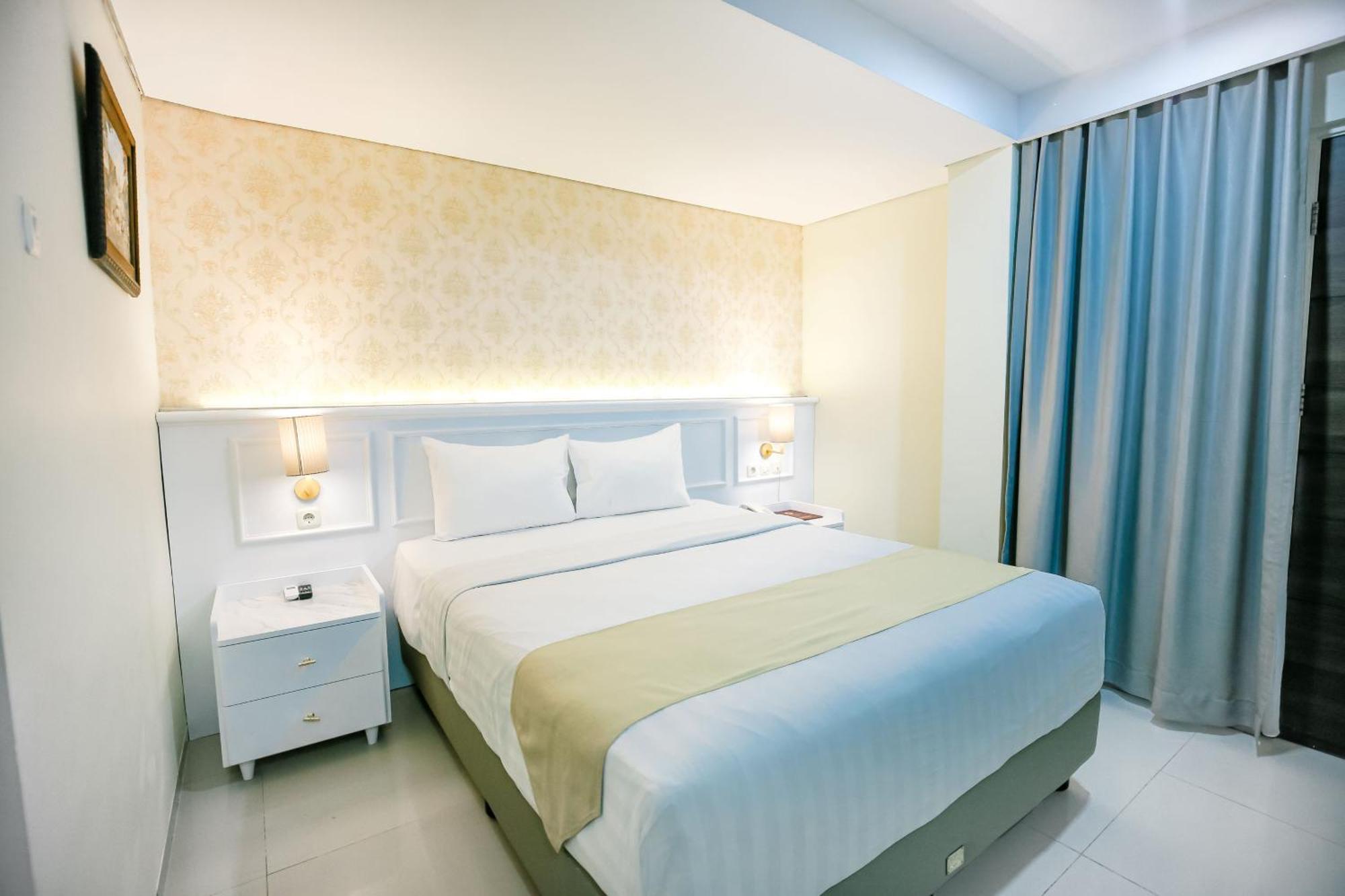 The Cube Hotel Malioboro, Azana Hotels Collection Jogjakarta Buitenkant foto