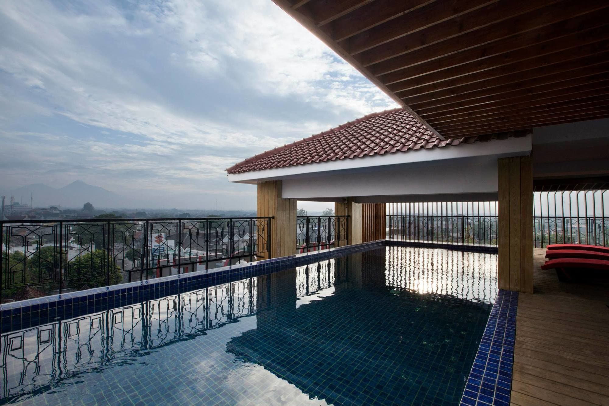 The Cube Hotel Malioboro, Azana Hotels Collection Jogjakarta Buitenkant foto