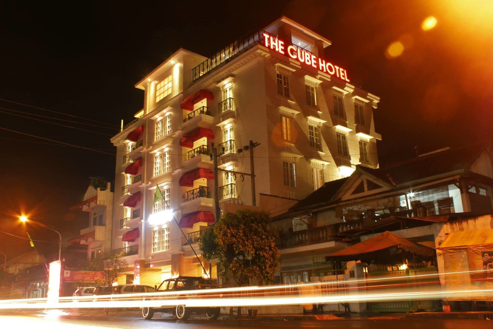The Cube Hotel Malioboro, Azana Hotels Collection Jogjakarta Buitenkant foto